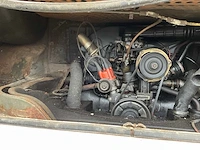Volkswagen - foodtruck - afbeelding 14 van  29