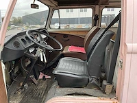 Volkswagen - foodtruck - afbeelding 20 van  29