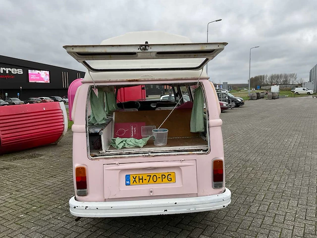 Volkswagen - foodtruck - afbeelding 9 van  29