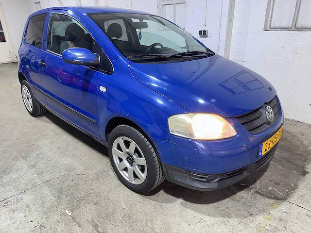 Volkswagen - fox - 1.2 trendline - 23-rs-ph - afbeelding 17 van  19