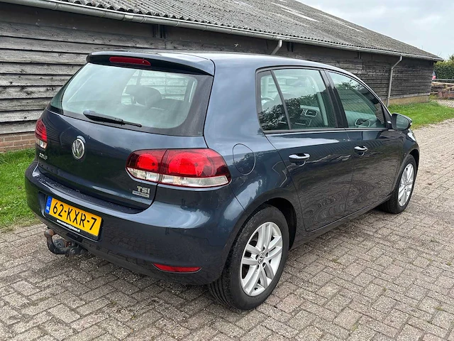 Volkswagen - golf - 1.2 tsi highl. bluem - car - afbeelding 19 van  25