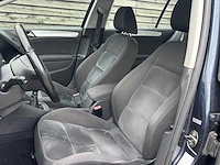 Volkswagen - golf - 1.2 tsi highl. bluem - car - afbeelding 5 van  25