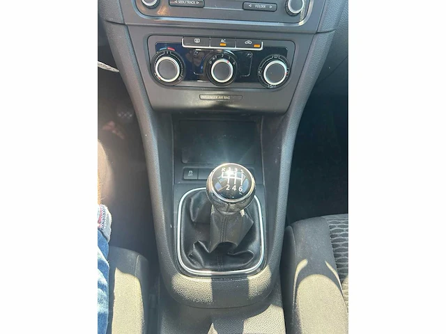 Volkswagen - golf - 1.2 tsi sportline bluemotion - car - 2012 - afbeelding 12 van  15