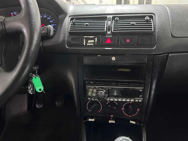 Volkswagen - golf - 1.4-16v trendline - 74-dz-pj - afbeelding 12 van  19