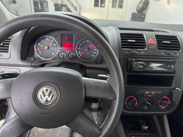 Volkswagen - golf - 1.4 fsi trendline - 75-pz-xf - afbeelding 22 van  22