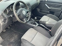 Volkswagen - golf - 1.6-16v sportline - car - 2003 - afbeelding 3 van  25