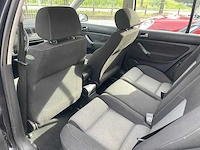 Volkswagen - golf - 1.6-16v sportline - car - 2003 - afbeelding 9 van  25