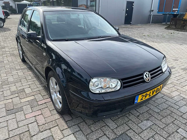 Volkswagen - golf - 1.6-16v sportline - car - 2003 - afbeelding 21 van  25