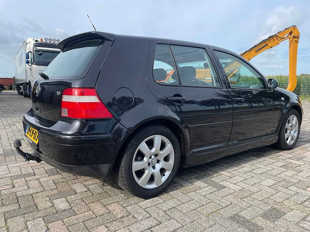 Volkswagen - golf - 1.6-16v sportline - car - 2003 - afbeelding 22 van  25