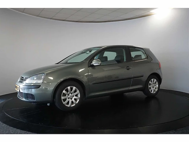 Volkswagen - golf - 1.6 fsi comfortline - car - afbeelding 1 van  19