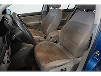 Volkswagen - golf - 1.6 fsi comfortline - car - afbeelding 3 van  17