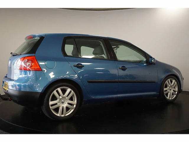 Volkswagen - golf - 1.6 fsi comfortline - car - afbeelding 13 van  17
