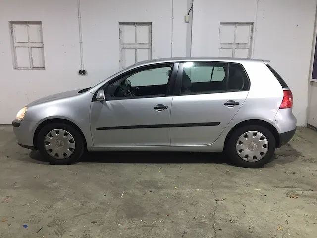 Volkswagen - golf - 1.6 fsi trendline automaat - 49-pp-kv - afbeelding 2 van  19