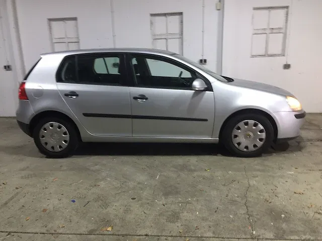 Volkswagen - golf - 1.6 fsi trendline automaat - 49-pp-kv - afbeelding 6 van  19