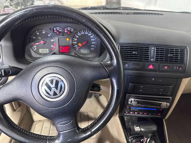 Volkswagen - golf - 2.0 highline automaat- 17-gz-bv - afbeelding 2 van  23