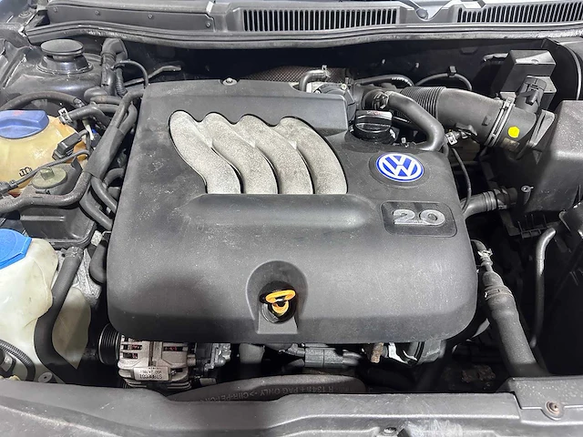 Volkswagen - golf - 2.0 highline automaat- 17-gz-bv - afbeelding 14 van  23
