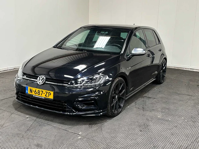 Volkswagen - golf - 2.0 tsi 4motion r - car - 2017 - afbeelding 1 van  40