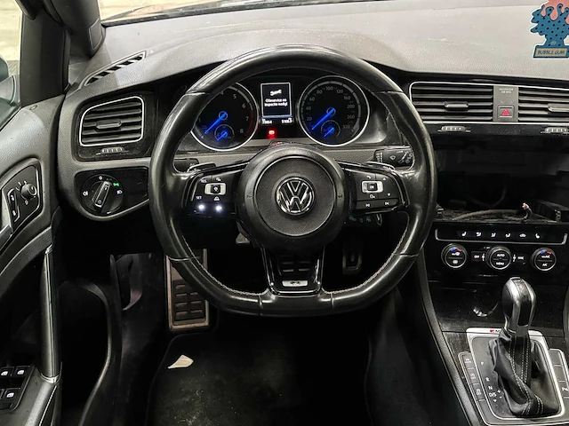 Volkswagen - golf - 2.0 tsi 4motion r - car - 2017 - afbeelding 14 van  40