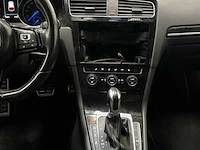 Volkswagen - golf - 2.0 tsi 4motion r - car - 2017 - afbeelding 15 van  40