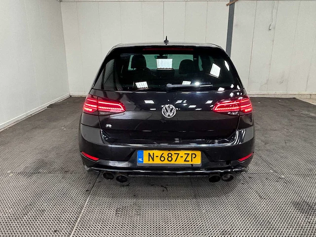Volkswagen - golf - 2.0 tsi 4motion r - car - 2017 - afbeelding 38 van  40