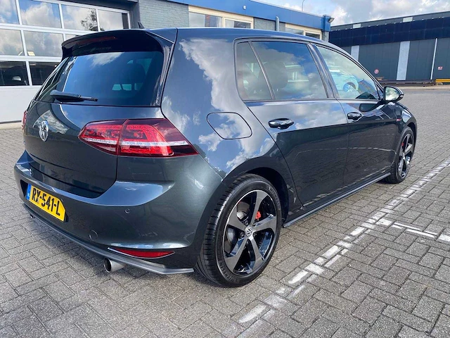 Volkswagen - golf - 2.0 tsi gti - personenauto - 2013 - afbeelding 10 van  16