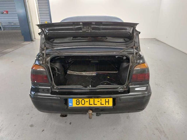 Volkswagen - golf - cabriolet - personenauto - afbeelding 8 van  19