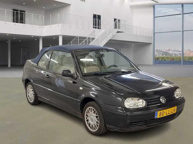 Volkswagen - golf - cabriolet - personenauto - afbeelding 12 van  19