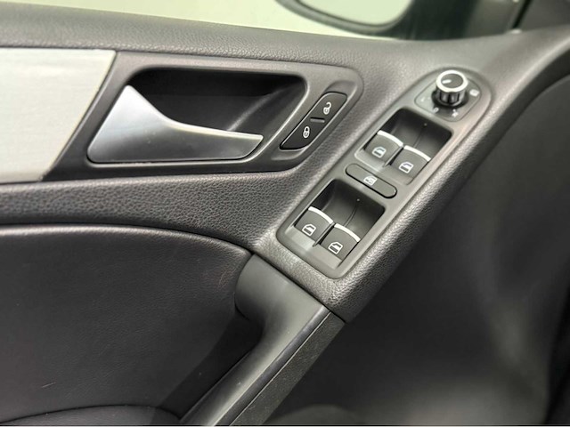 Volkswagen - golf - gti - personenauto - 2013 - afbeelding 10 van  27