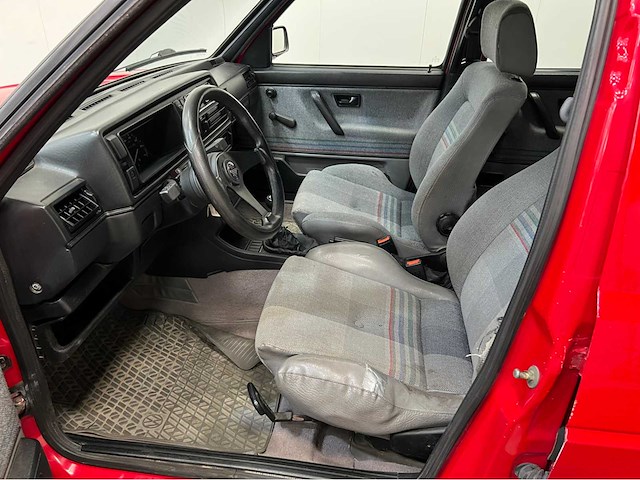 Volkswagen - golf - montana - country - syncro - youngtimer - 1992 - afbeelding 10 van  36