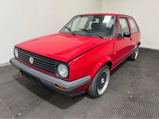 Volkswagen - golf - oldtimer - 1987 - afbeelding 12 van  33