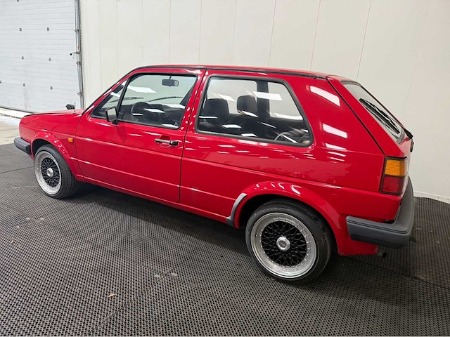 Volkswagen - golf - oldtimer - 1987 - afbeelding 30 van  33