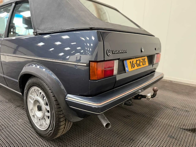 Volkswagen - golf 1 - cabriolet - oldtimer - 1985 - afbeelding 14 van  42