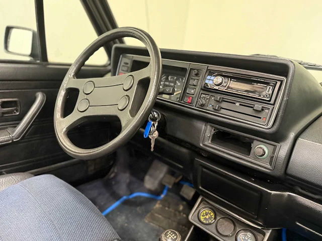 Volkswagen - golf 1 - cabriolet - oldtimer - 1985 - afbeelding 16 van  42