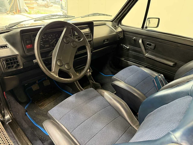 Volkswagen - golf 1 - cabriolet - oldtimer - 1985 - afbeelding 18 van  42