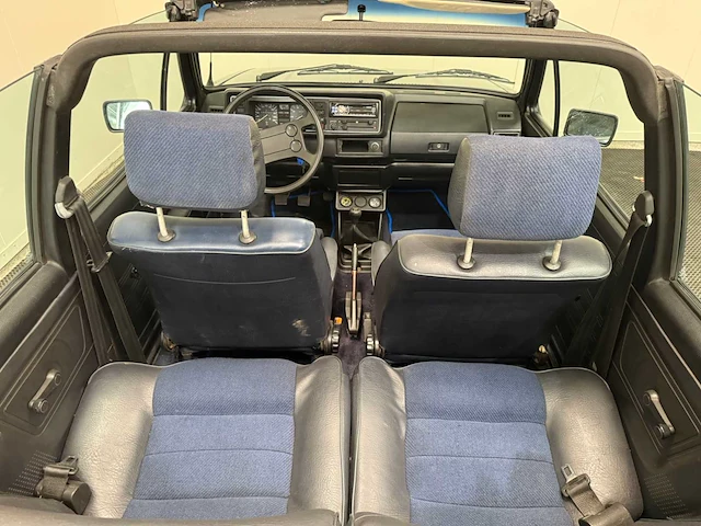 Volkswagen - golf 1 - cabriolet - oldtimer - 1985 - afbeelding 19 van  42