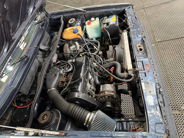 Volkswagen - golf 1 - cabriolet - oldtimer - 1985 - afbeelding 28 van  42