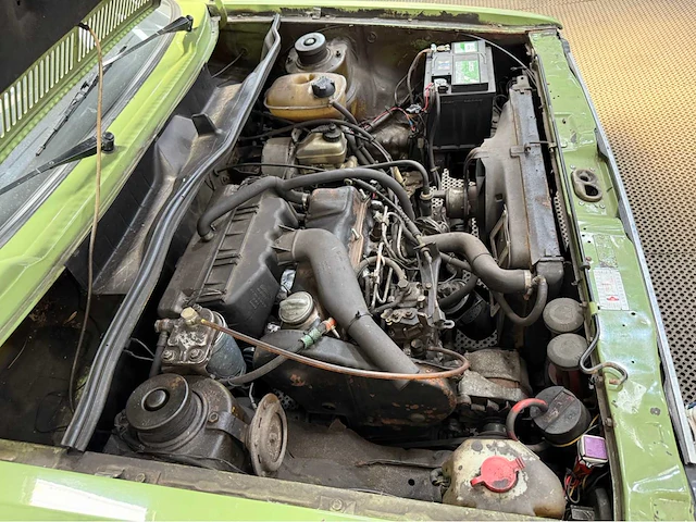 Volkswagen - golf 1 - diesel - oldtimer - 1981 - afbeelding 11 van  27