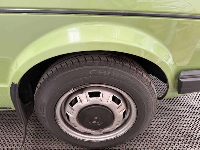 Volkswagen - golf 1 - diesel - oldtimer - 1981 - afbeelding 16 van  27