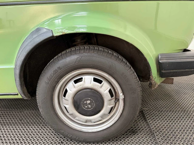 Volkswagen - golf 1 - diesel - oldtimer - 1981 - afbeelding 18 van  27