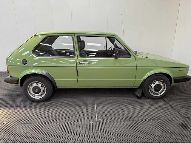Volkswagen - golf 1 - diesel - oldtimer - 1981 - afbeelding 21 van  27