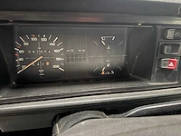 Volkswagen - golf 1 - martini uitgevoerd - oldtimer - 1983 - afbeelding 15 van  34