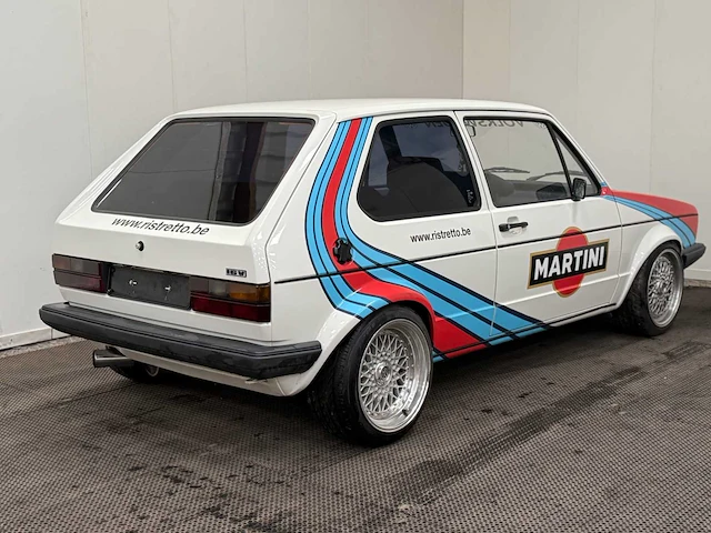 Volkswagen - golf 1 - martini uitgevoerd - oldtimer - 1983 - afbeelding 33 van  34