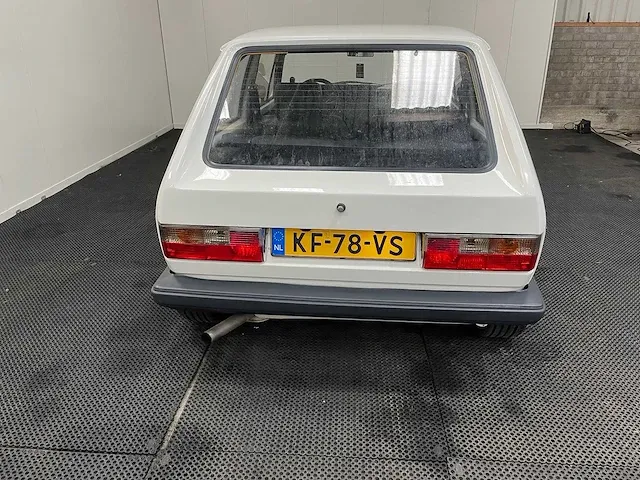 Volkswagen - golf 1- 2.0 16v - oldtimer - afbeelding 6 van  36
