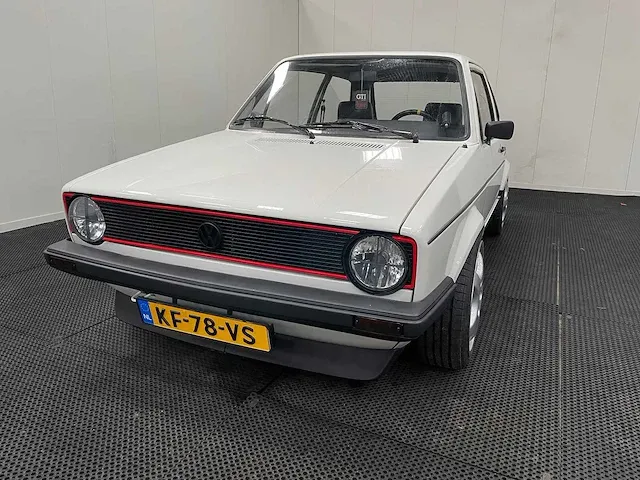 Volkswagen - golf 1- 2.0 16v - oldtimer - afbeelding 33 van  36