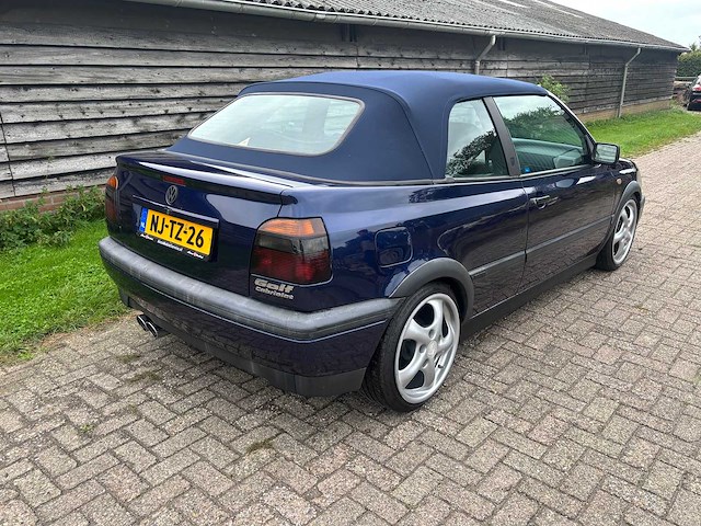 Volkswagen - golf cabriolet - 2.0 avantgarde - classic cars >15 - afbeelding 18 van  30