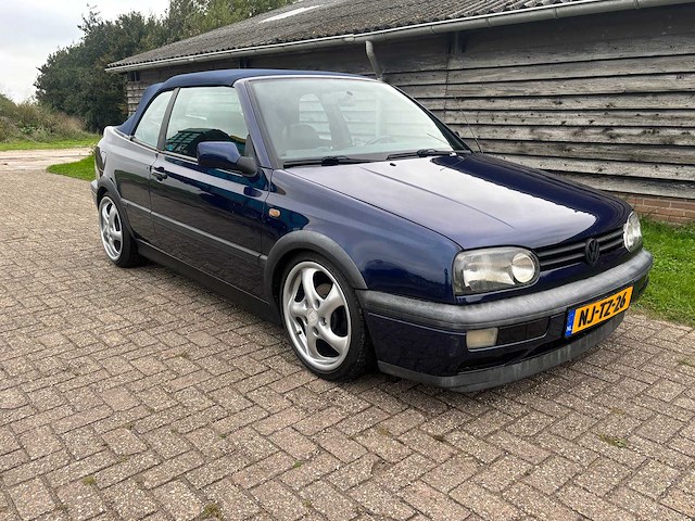 Volkswagen - golf cabriolet - 2.0 avantgarde - classic cars >15 - afbeelding 20 van  30