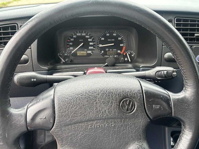 Volkswagen - golf cabriolet - 2.0 avantgarde - classic cars >15 - afbeelding 29 van  30