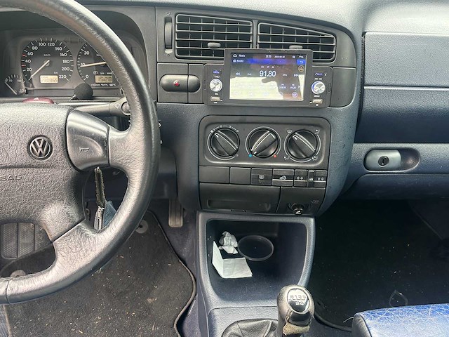 Volkswagen - golf cabriolet - 2.0 avantgarde - classic cars >15 - afbeelding 30 van  30