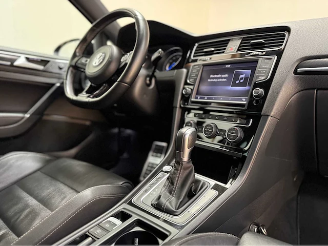 Volkswagen - golf r - golf 7r - personenauto - 2014 - afbeelding 7 van  36