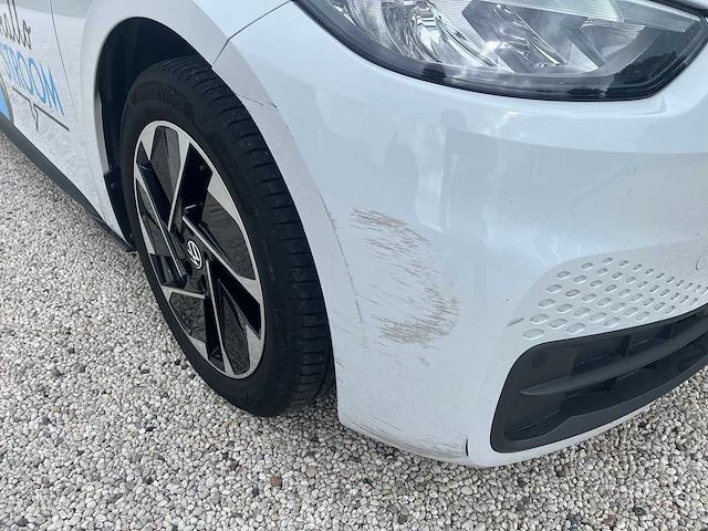 Volkswagen - id.3 - first 58 kwh - j-768-xl - afbeelding 12 van  31